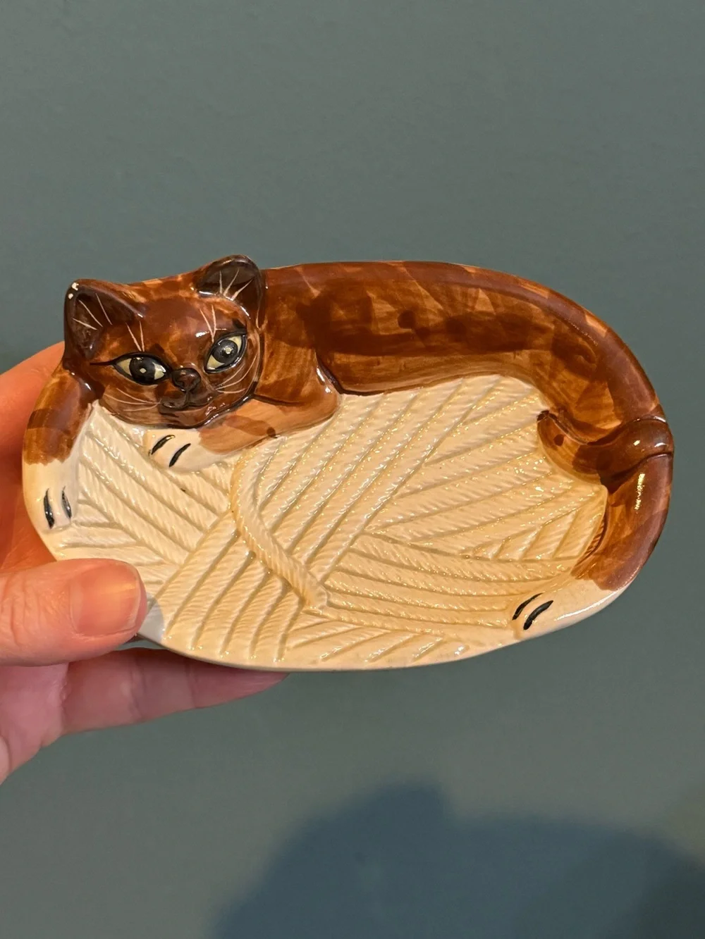 Vintage Seymour Mann Brown Tabby Cat Soap Dish Hand Painted Ceramic Japan